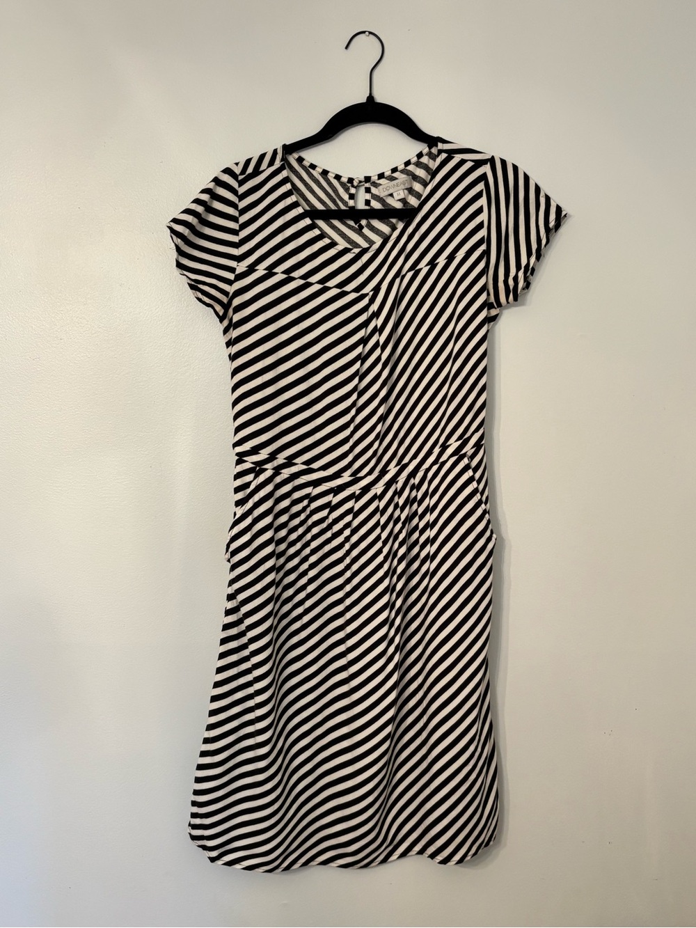 Women's Black and White Striped Short Sleeve Dress